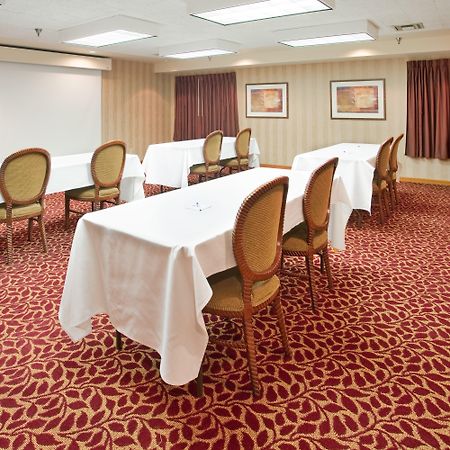 Holiday Inn Express Hotel Germantown - Northwest Milwaukee, An Ihg Hotel Facilidades foto